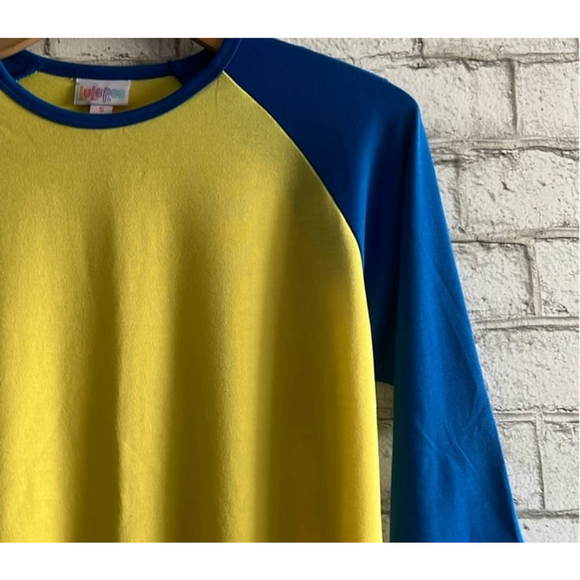 NWT Solid Yellow & Blue LuLaRoe Randy Tee Size Small - Picture 4 of 7